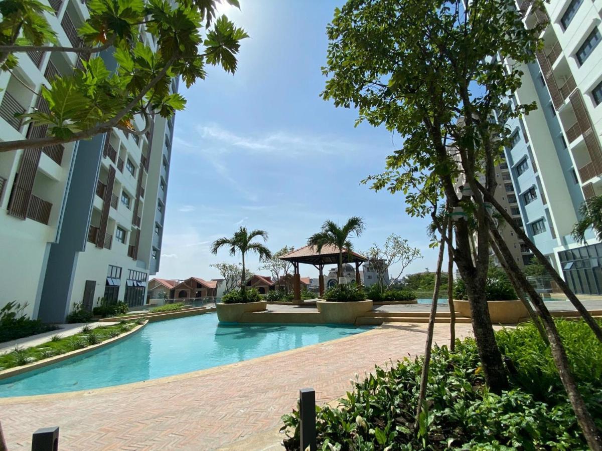 Can Ho Cao Cap Co Ho Boi Tai Bien Hoa Exterior photo