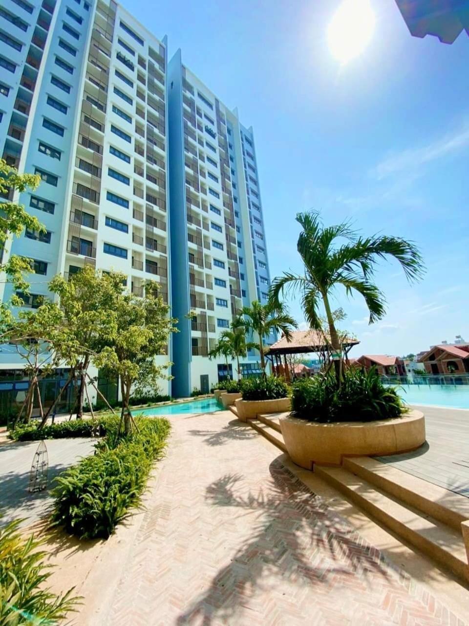 Can Ho Cao Cap Co Ho Boi Tai Bien Hoa Exterior photo