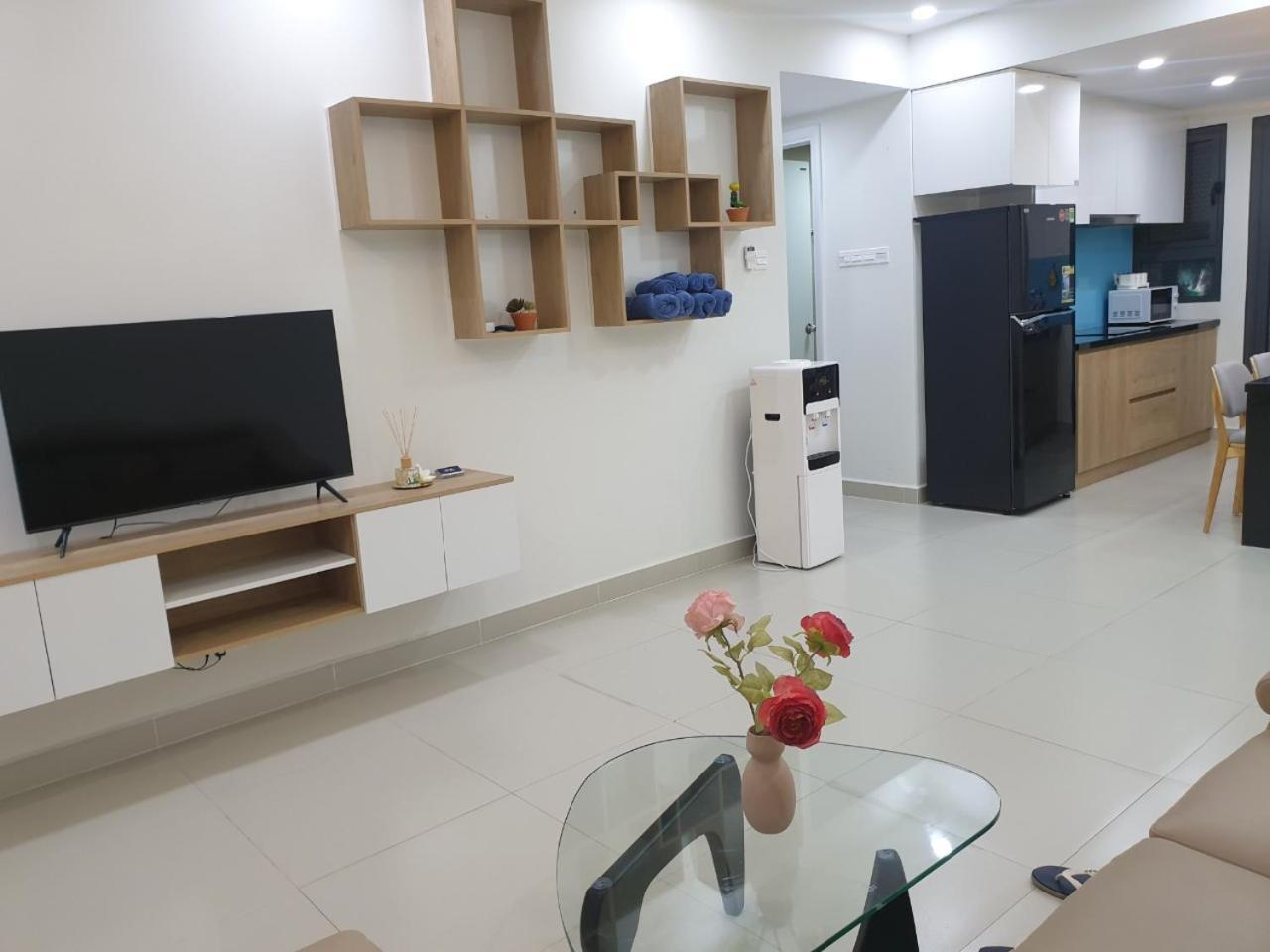 Can Ho Cao Cap Co Ho Boi Tai Bien Hoa Exterior photo